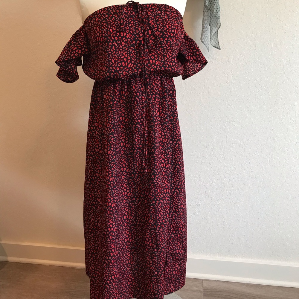 Midi off the shoulder cheeta print dress!